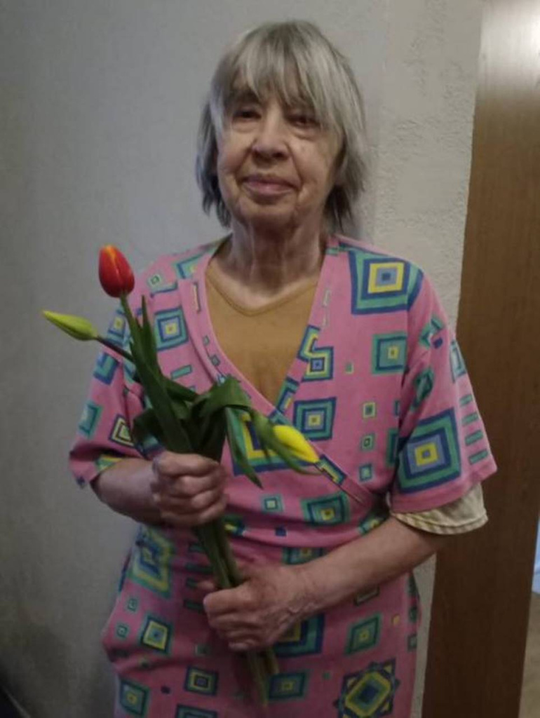 Подарки одиноким пожилым людям