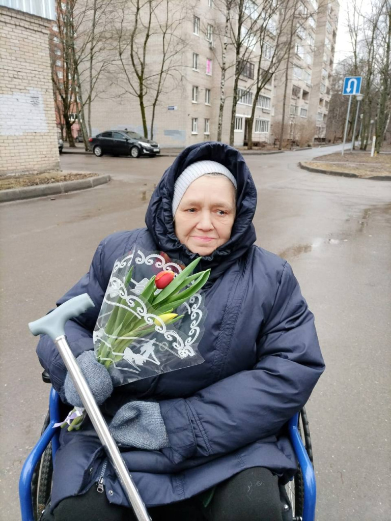 Подарки одиноким пожилым людям