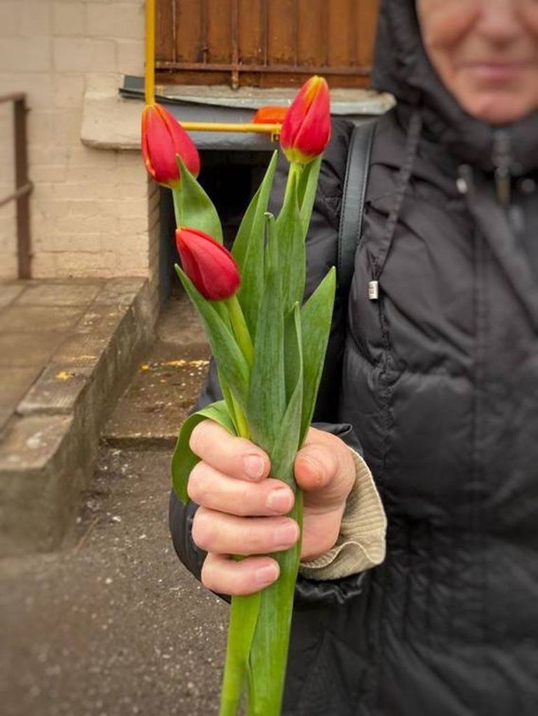 Подарки одиноким пожилым людям